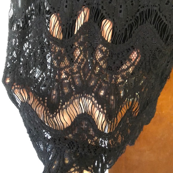 Black Lace Dress - Picture 3 of 3